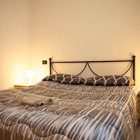 Palazzolo S/o Bilocale Con Box Apartamento Pallazzolo sullʼOglio